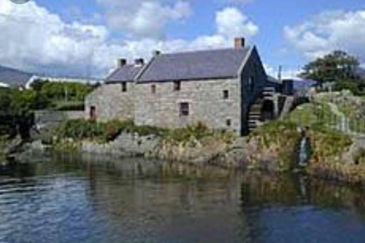 Moneydarragh Cottage With Uninterrupted Mountain And Sea Views- Hot Tub Available For Hire Annalong Bagian luar foto